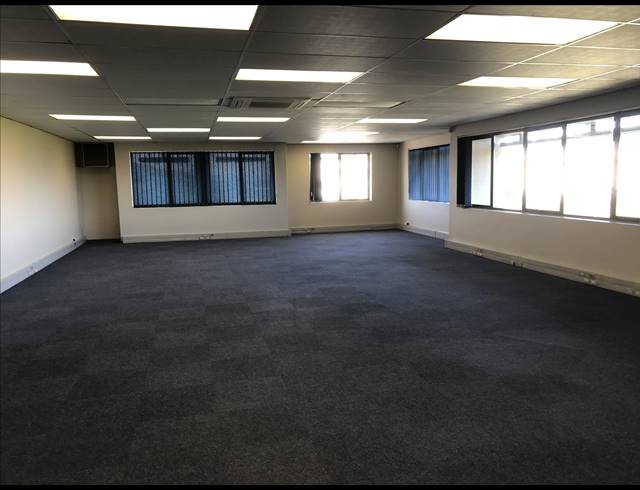 306M² OFFICE TO LET IN AIRPORT INDUSTRIA